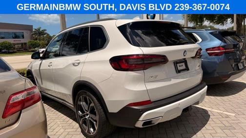 Mineral White Metallic 2023 BMW X5 sDrive40i