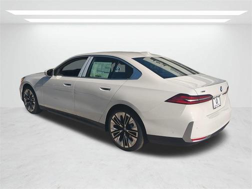 2026 BMW 530 i xDrive