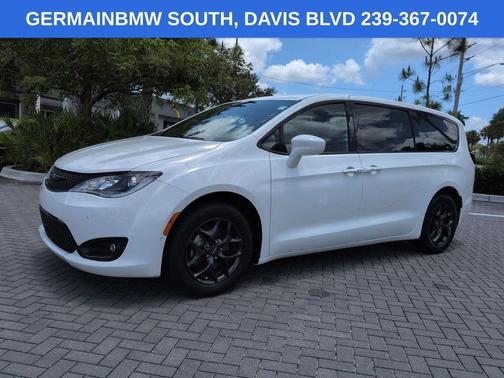 Bright White Clearcoat 2019 Chrysler Pacifica Touring Plus