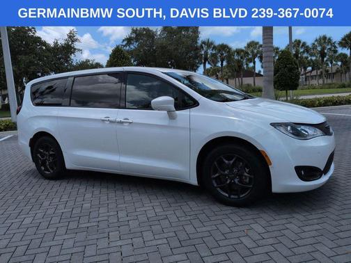 Bright White Clearcoat 2019 Chrysler Pacifica Touring Plus
