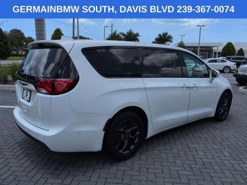 Bright White Clearcoat 2019 Chrysler Pacifica Touring Plus