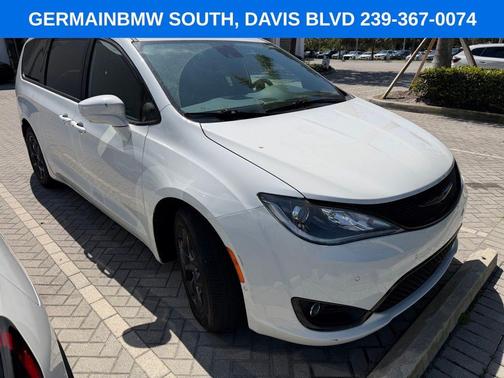 Bright White Clearcoat 2019 Chrysler Pacifica Touring Plus