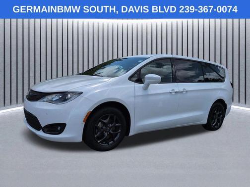 Bright White Clearcoat 2019 Chrysler Pacifica Touring Plus