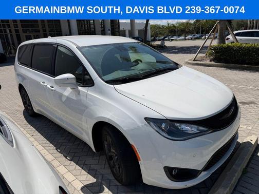 Bright White Clearcoat 2019 Chrysler Pacifica Touring Plus