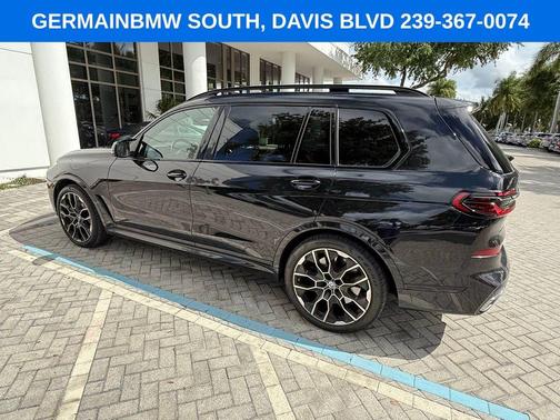 Black Sapphire Metallic 2023 BMW X7 M60i