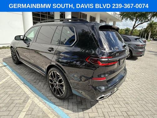 Black Sapphire Metallic 2023 BMW X7 M60i