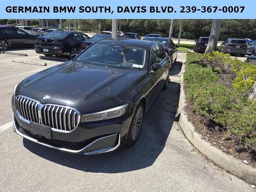 2022 BMW 740 i xDrive