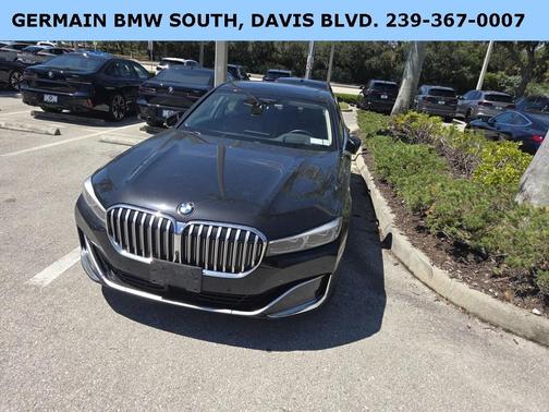 2022 BMW 740 i xDrive
