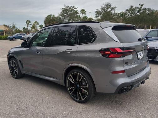 2026 BMW X5 M60i