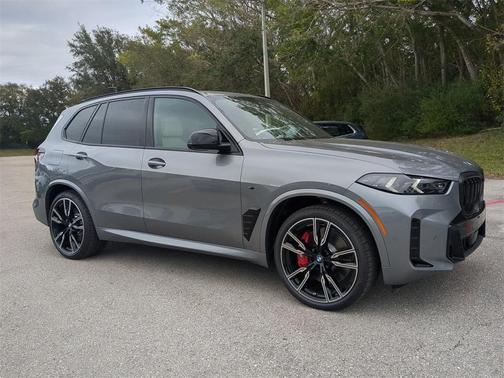 2026 BMW X5 M60i