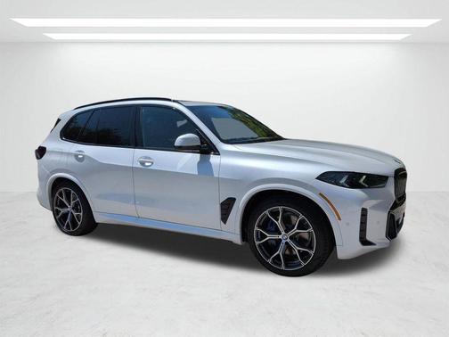 Mineral White Metallic 2026 BMW X5 xDrive40i