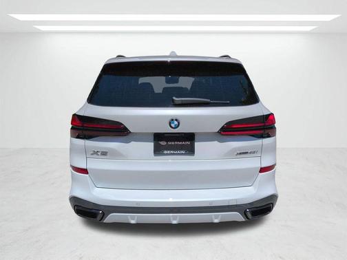 Mineral White Metallic 2026 BMW X5 xDrive40i