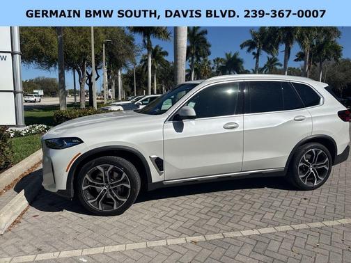 Mineral White Metallic 2024 BMW X5 sDrive40i