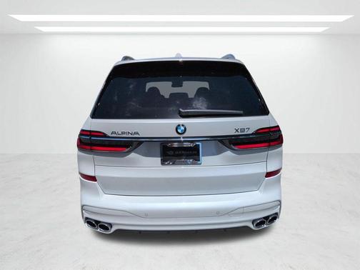 Mineral White Metallic 2026 BMW ALPINA XB7 Base