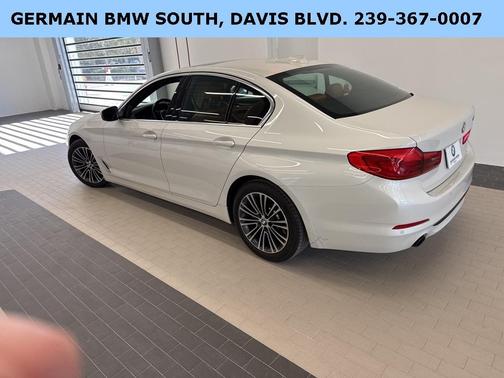 2019 BMW 530 i