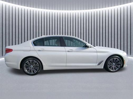2019 BMW 530 i