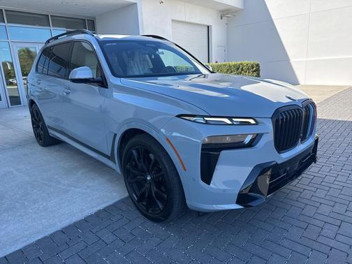 2024 BMW X7 xDrive40i