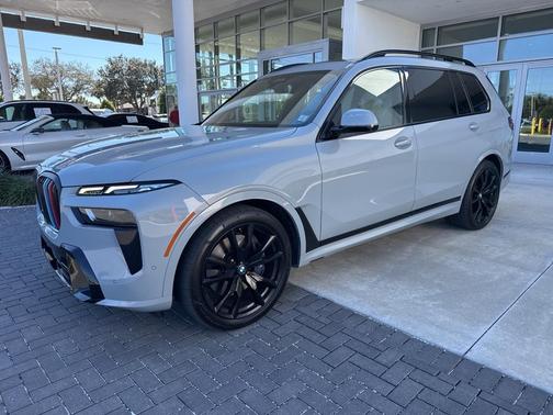 2024 BMW X7 xDrive40i