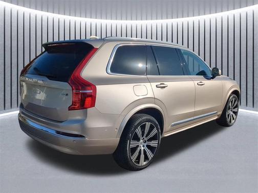 2024 Volvo XC90 B6 Ultimate Bright Theme 7-Seater