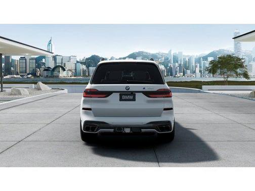 2026 BMW X7 M60i