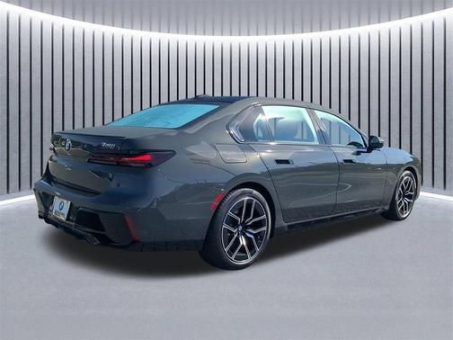 2026 BMW 740 i xDrive