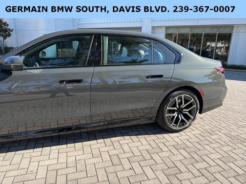 2026 BMW 740 i xDrive