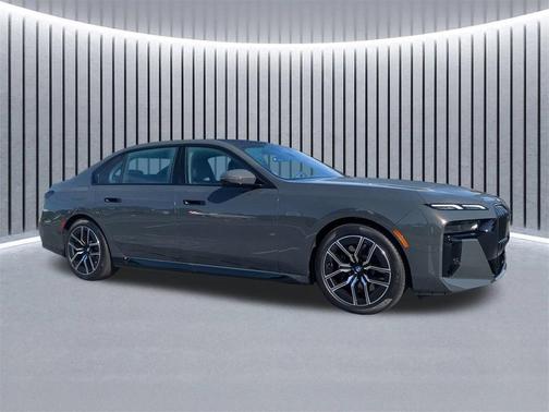 2026 BMW 740 i xDrive