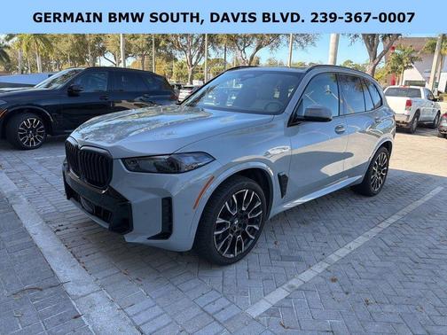 Gray Metallic 2024 BMW X5 sDrive40i