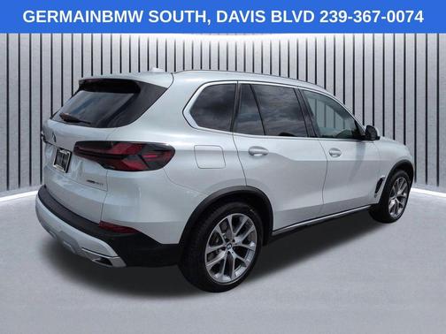 Mineral White Metallic 2024 BMW X5 xDrive40i