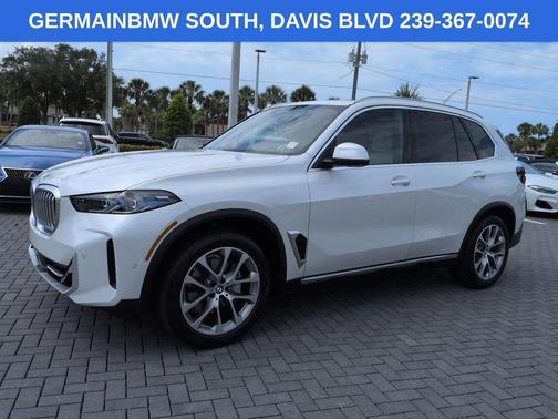 Mineral White Metallic 2024 BMW X5 xDrive40i