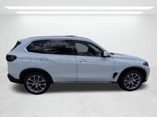 Alpine White 2026 BMW X5 xDrive40i