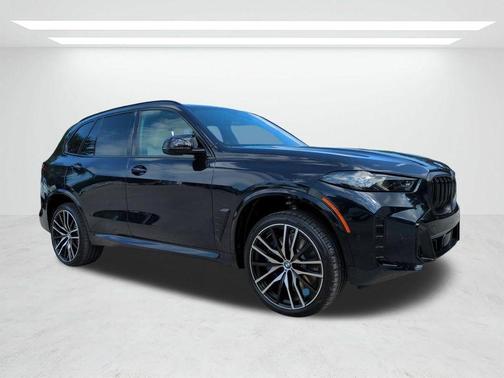 Carbon Black Metallic 2026 BMW X5 M60i