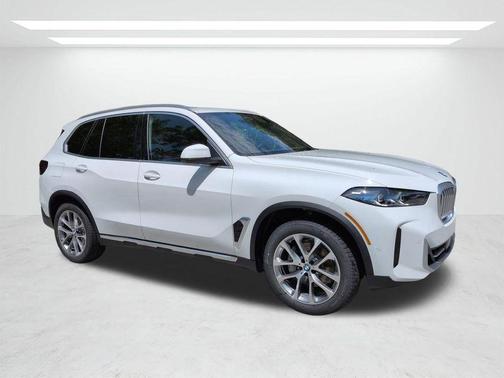 Alpine White 2026 BMW X5 sDrive40i