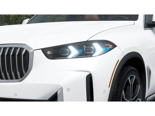 Mineral White Metallic 2026 BMW X5 xDrive40i