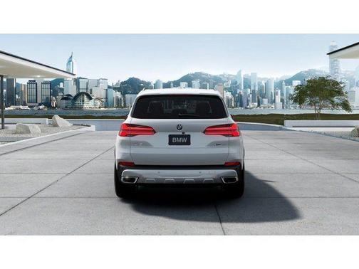 Mineral White Metallic 2026 BMW X5 xDrive40i