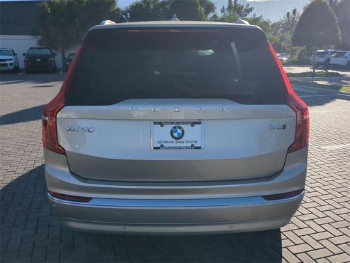 2024 Volvo XC90 B6 Plus Bright Theme 7-Seater