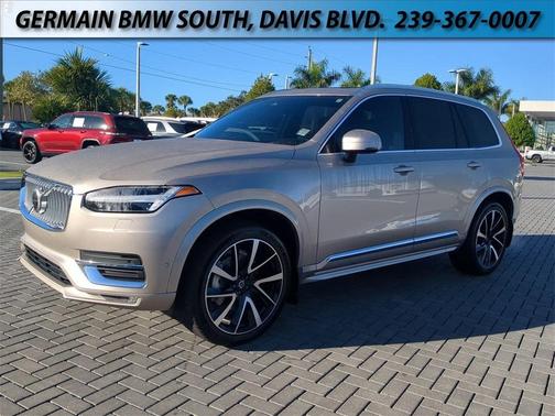 2024 Volvo XC90 B6 Plus Bright Theme 7-Seater