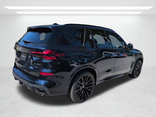 Carbon Black Metallic 2026 BMW X5 xDrive40i