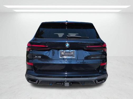 Carbon Black Metallic 2026 BMW X5 xDrive40i