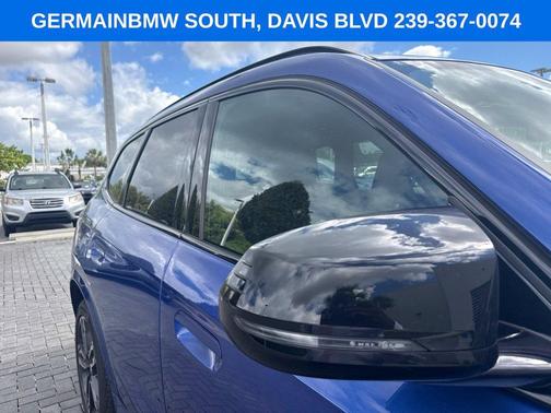 Portimao Blue Metallic 2026 BMW X1 M35i