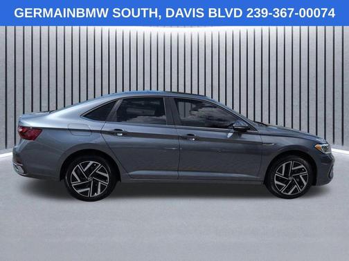 Platinum Gray Metallic 2022 Volkswagen Jetta 1.5T SEL