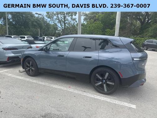 2022 BMW iX xDrive50