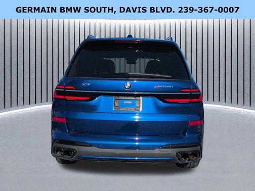 2023 BMW X7 M60i