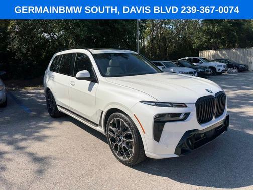 Mineral White Metallic 2023 BMW X7 xDrive40i