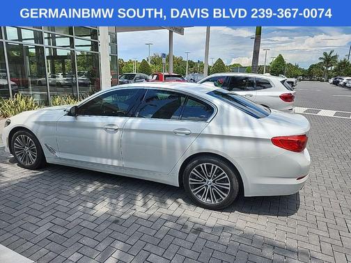 Mineral White Metallic 2019 BMW 530 i