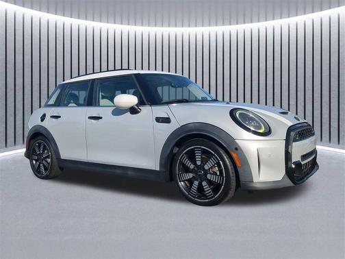 2022 MINI Hardtop Cooper S