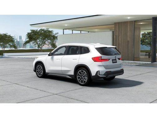 Mineral White Metallic 2026 BMW X1 xDrive28i