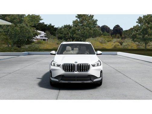 Mineral White Metallic 2026 BMW X1 xDrive28i