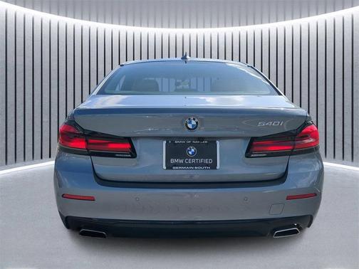2022 BMW 540 i