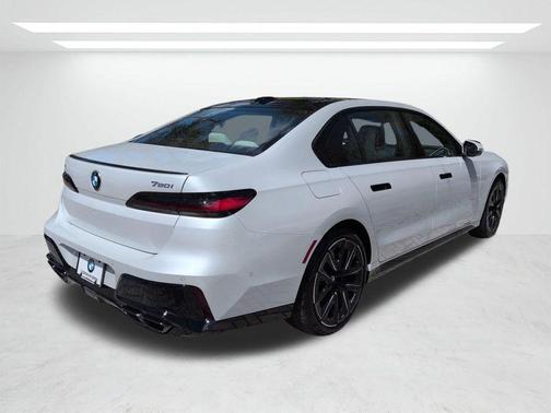 Mineral White Metallic 2026 BMW 760 760i xDrive